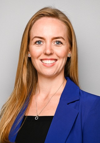 Amelia Davenport